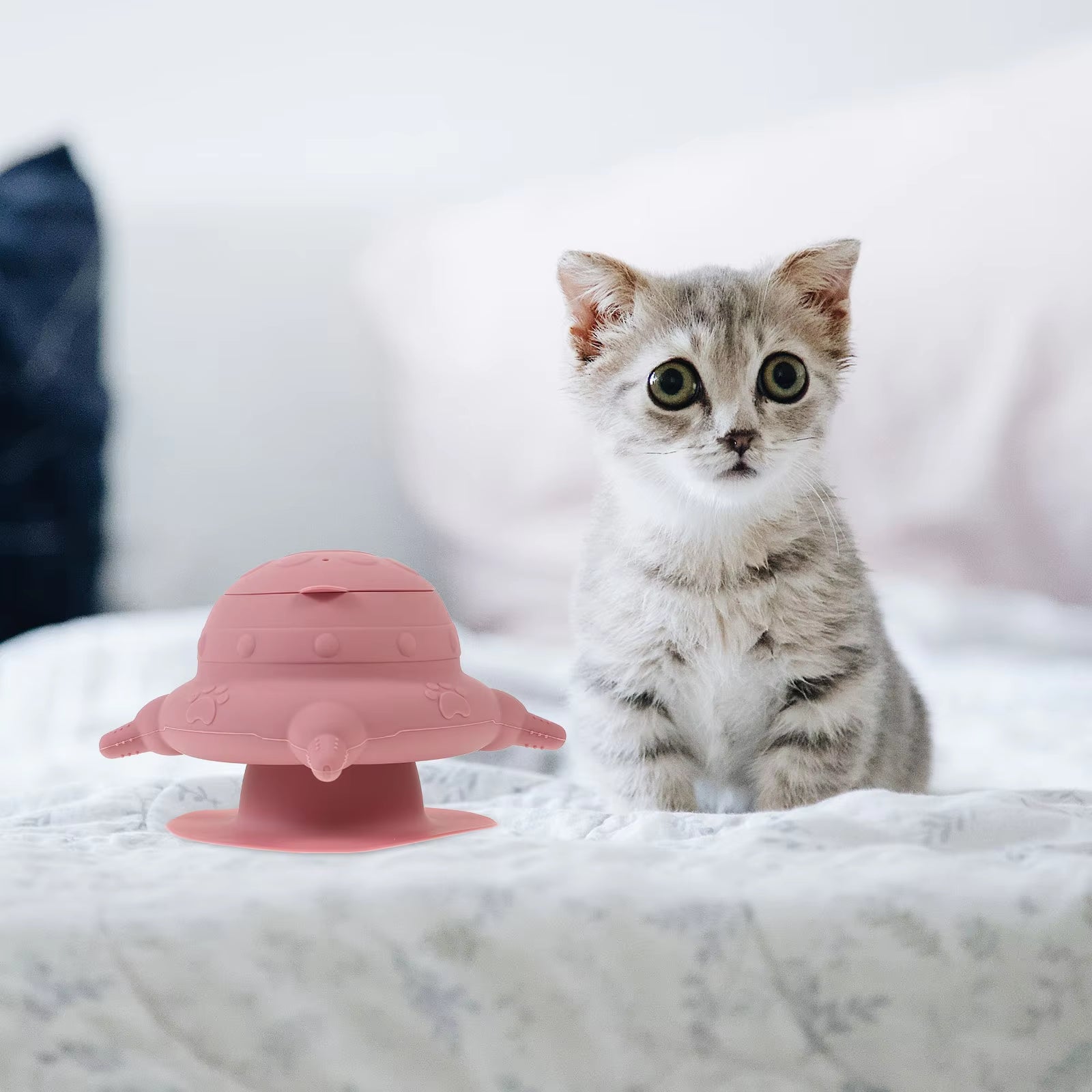 Four Teats Pink Silicone Puppy Milk Feeder Dog Bowl Kitten Bottle Small Pacifier Nursing Container Pet Products